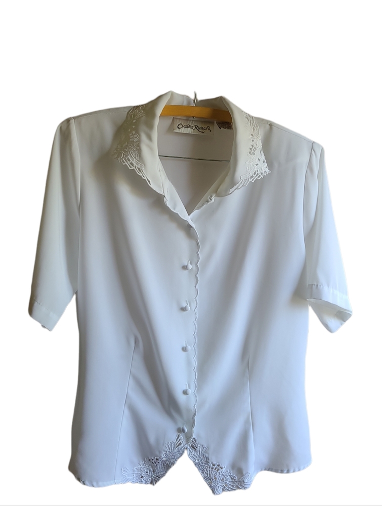 Beautiful Dainty Lace Collar Scalloped Vintage 80s Blouse